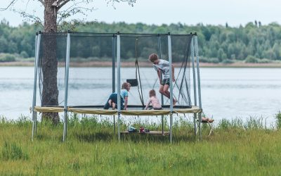 7 Trampoline Safety Tips for Kids